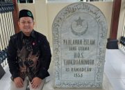 Ketua PW Pemuda Muslimin Indonesia DKI Jakarta Gelar Ziarah ke Makam H.O.S. Tjokroaminoto pada Momentum Milad ke-97