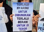 Mahasiswa Gelar Aksi di Monas, Kecam Penyiraman Air Keras terhadap Aktivis KontraS Andrie Yunus