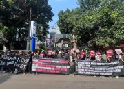 Aksi Teatrikal di Kejagung, APPI Minta Dugaan Korupsi Program KDMP hingga Kasus Latsarmil Diusut Tuntas